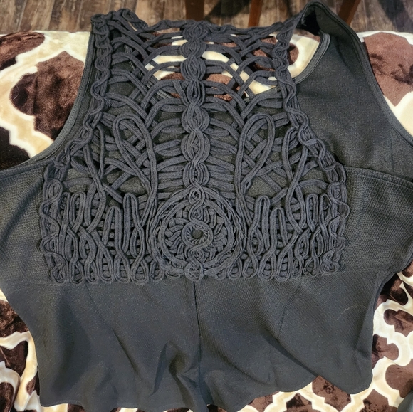 Torrid Black Dress Tank Size 2 NWT - Picture 3 of 3